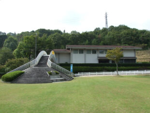 瑞浪市陶磁資料館